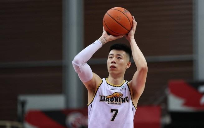 张镇麟在辽宁队获得CBA总冠军3次，入选CBA全明星4次