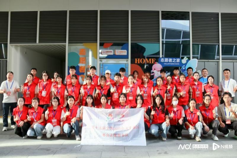 “小海豚”护航十五运会排球测试赛